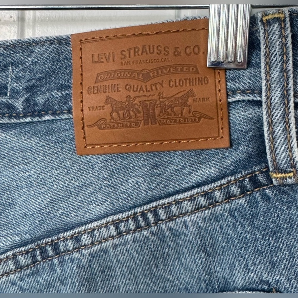 Levi’s Ribcage Wide Leg - Picture 2 of 8